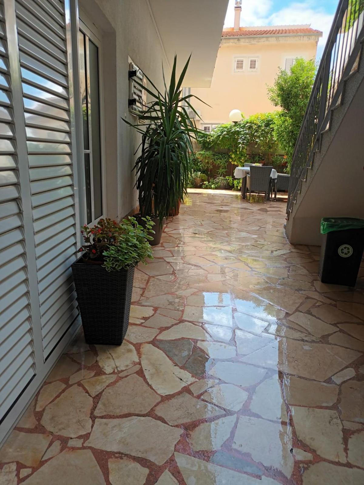 Apartments Mirjana Makarska Ruang foto