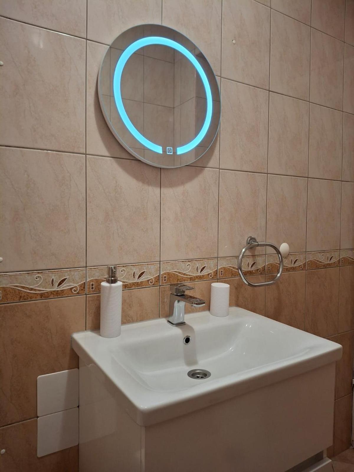 Apartments Mirjana Makarska Bagian luar foto