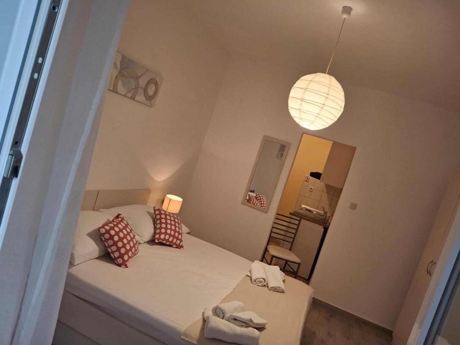 Apartments Mirjana Makarska Bagian luar foto