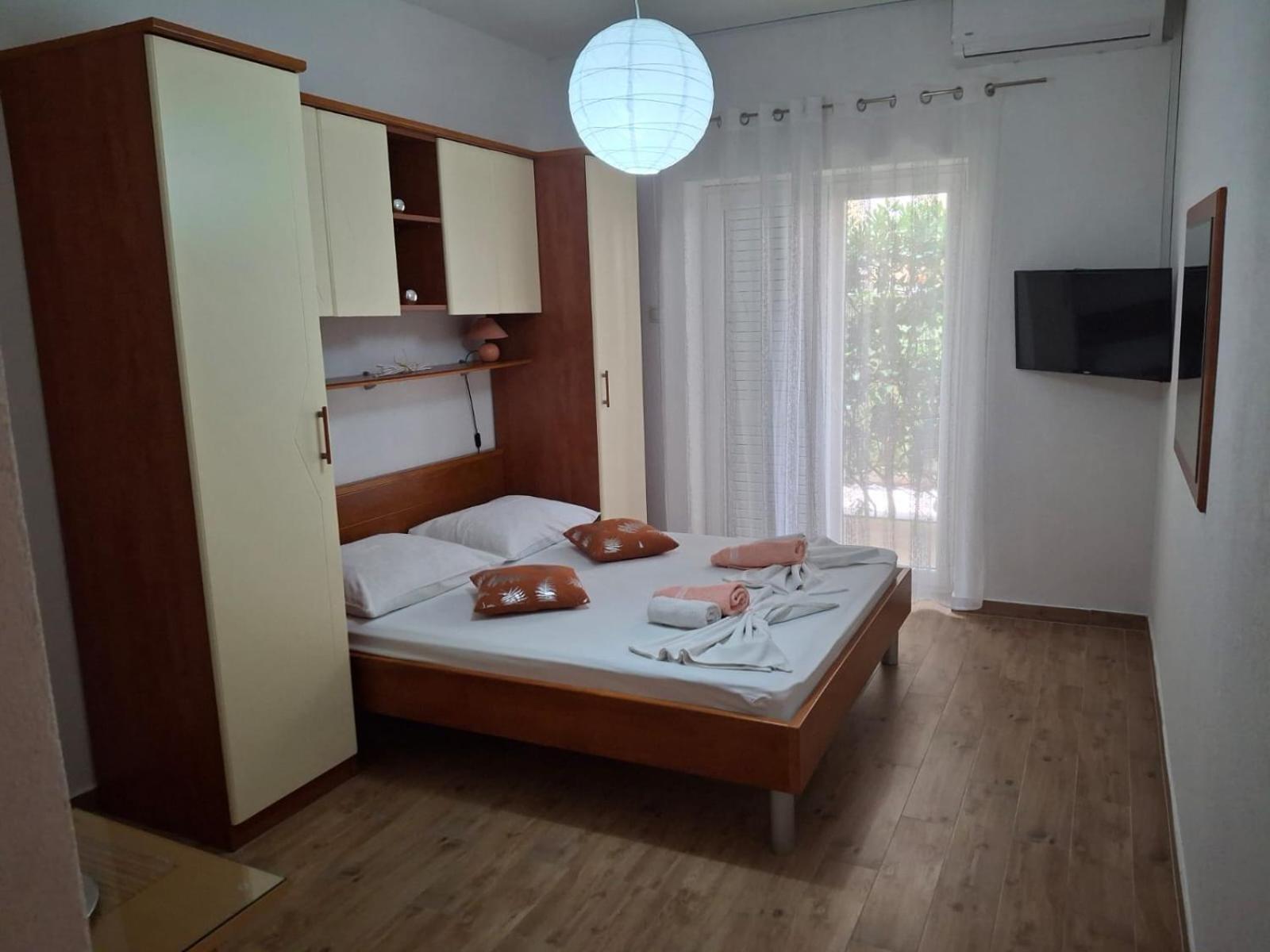 Apartments Mirjana Makarska Bagian luar foto